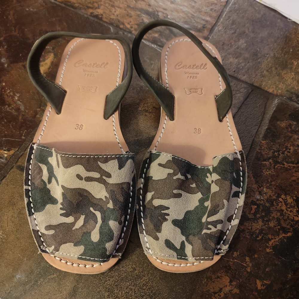 Camouflage Castell Avarcas sz 38 (7.5-8)